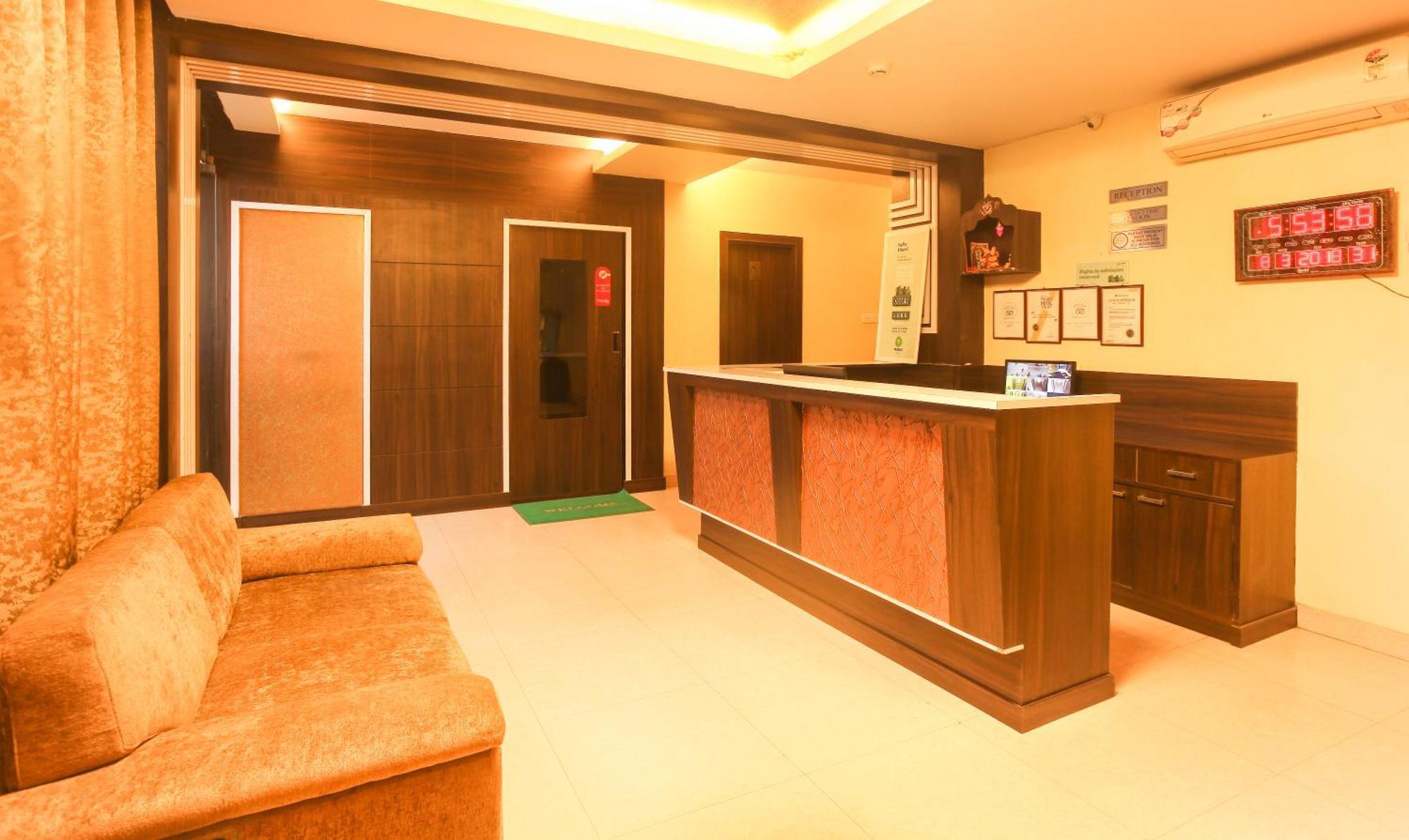 Hotel Janki International Sigra 2 Km From Kashi Vishwanath Temple Варанасі Екстер'єр фото