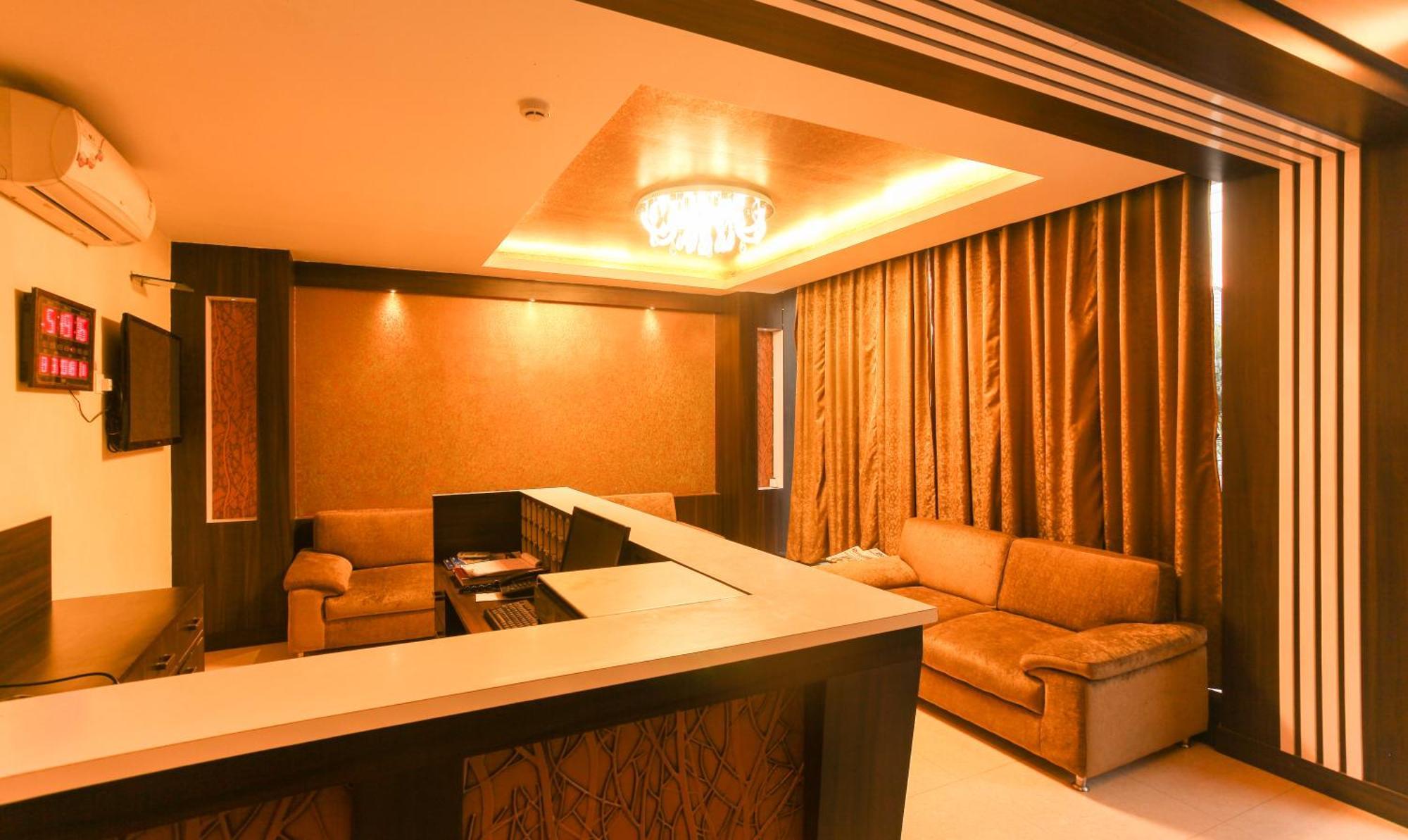 Hotel Janki International Sigra 2 Km From Kashi Vishwanath Temple Варанасі Екстер'єр фото