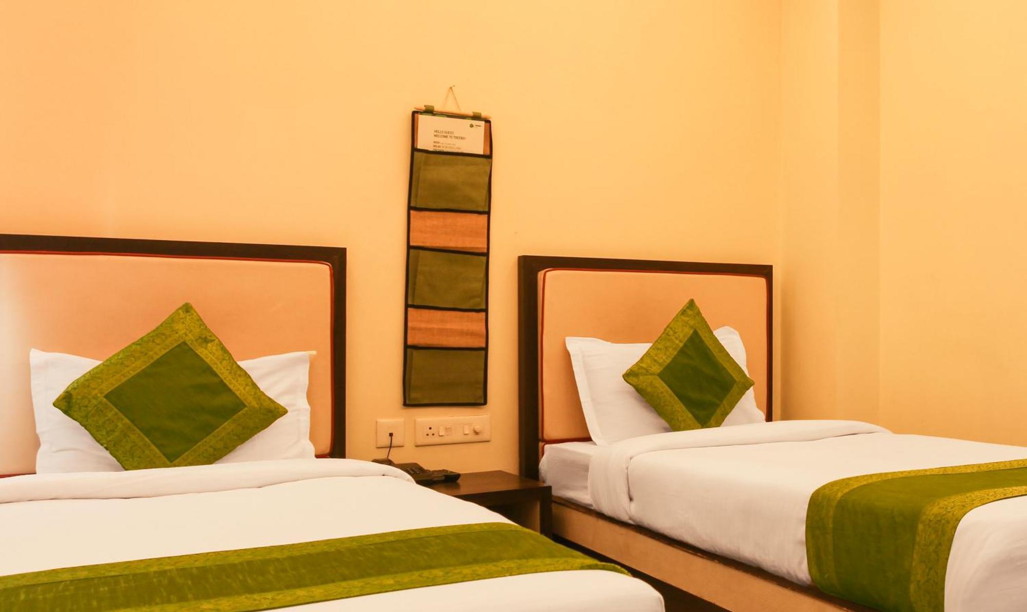 Hotel Janki International Sigra 2 Km From Kashi Vishwanath Temple Варанасі Екстер'єр фото