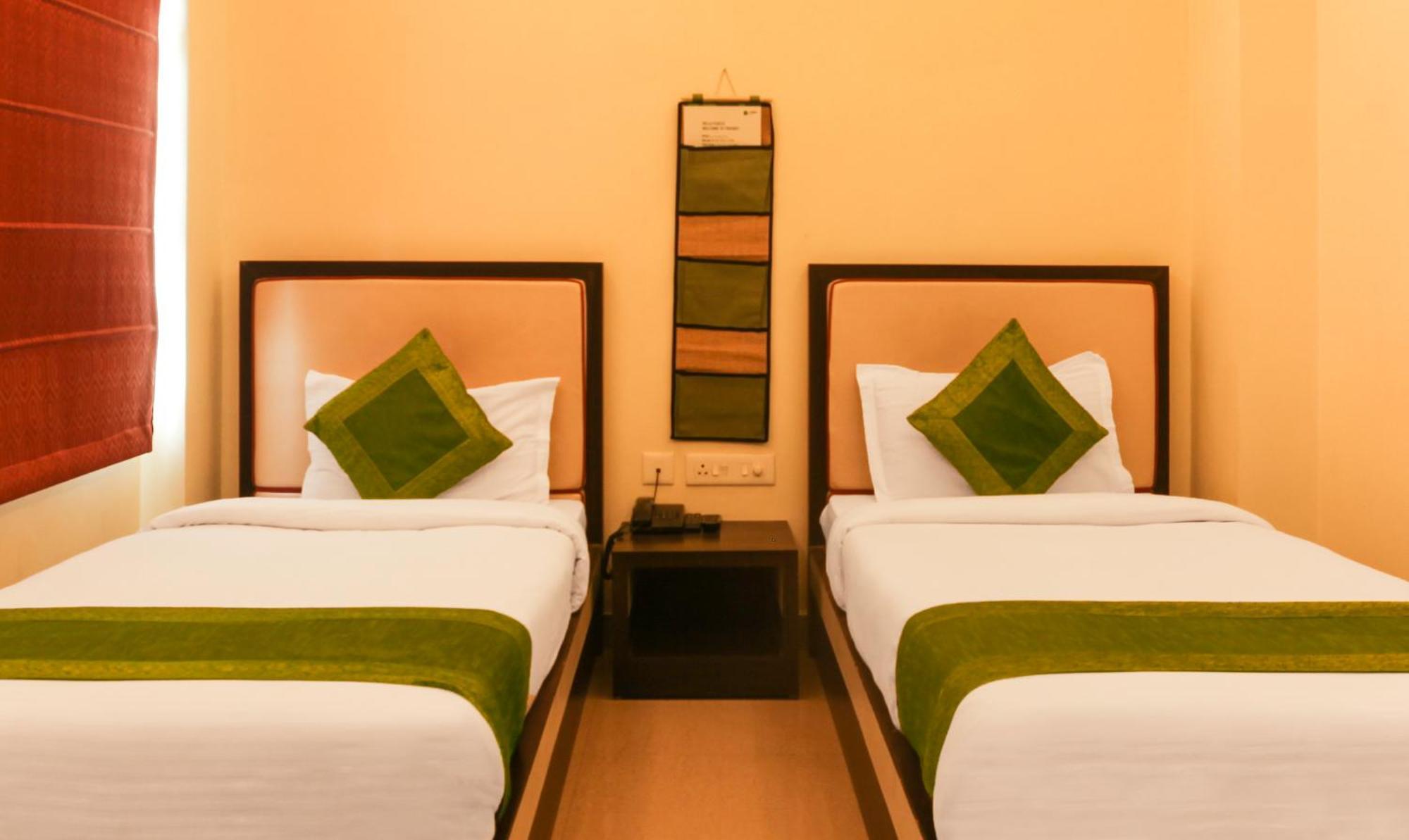 Hotel Janki International Sigra 2 Km From Kashi Vishwanath Temple Варанасі Екстер'єр фото