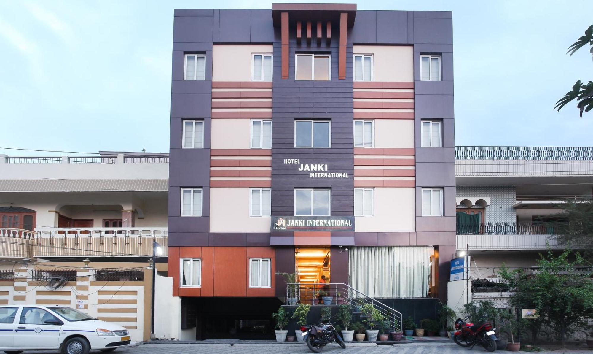 Hotel Janki International Sigra 2 Km From Kashi Vishwanath Temple Варанасі Екстер'єр фото